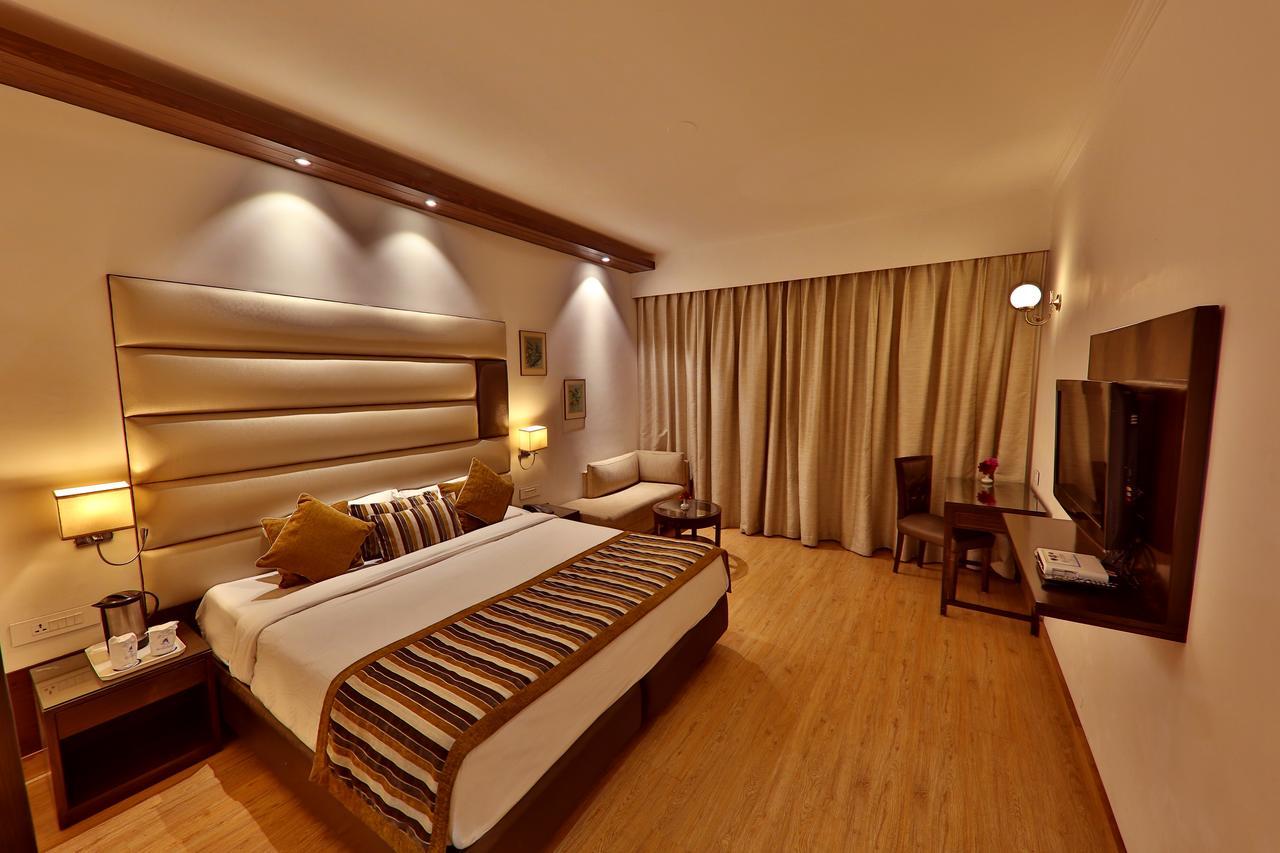 Hotel Manali Heights Экстерьер фото